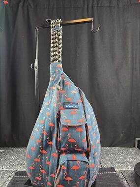 KAVU Flamingo Fest & Zippy KAVU Wallet Bundle